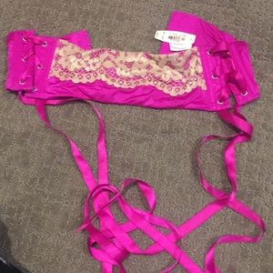 Victoria’s Secret NWT garter belt M/L